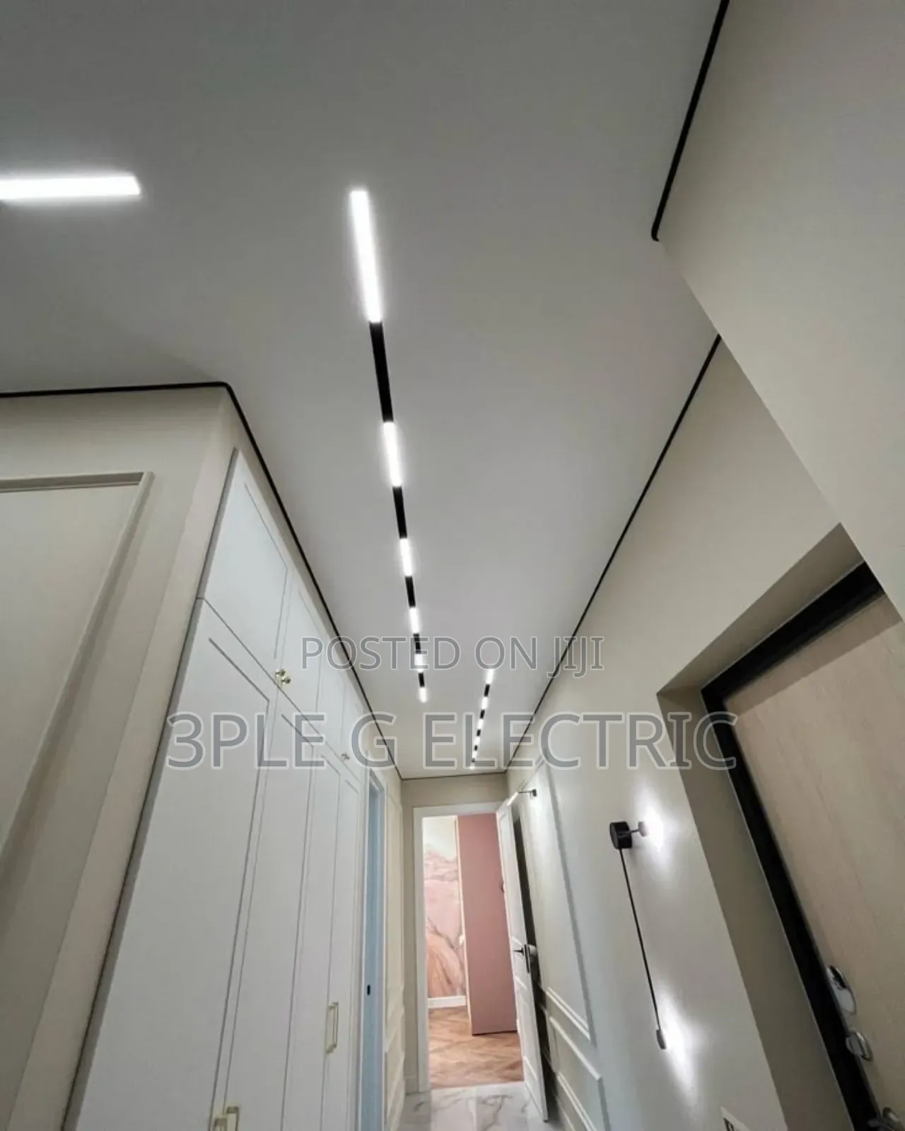 Top Notched Linear Magnetic Track Light