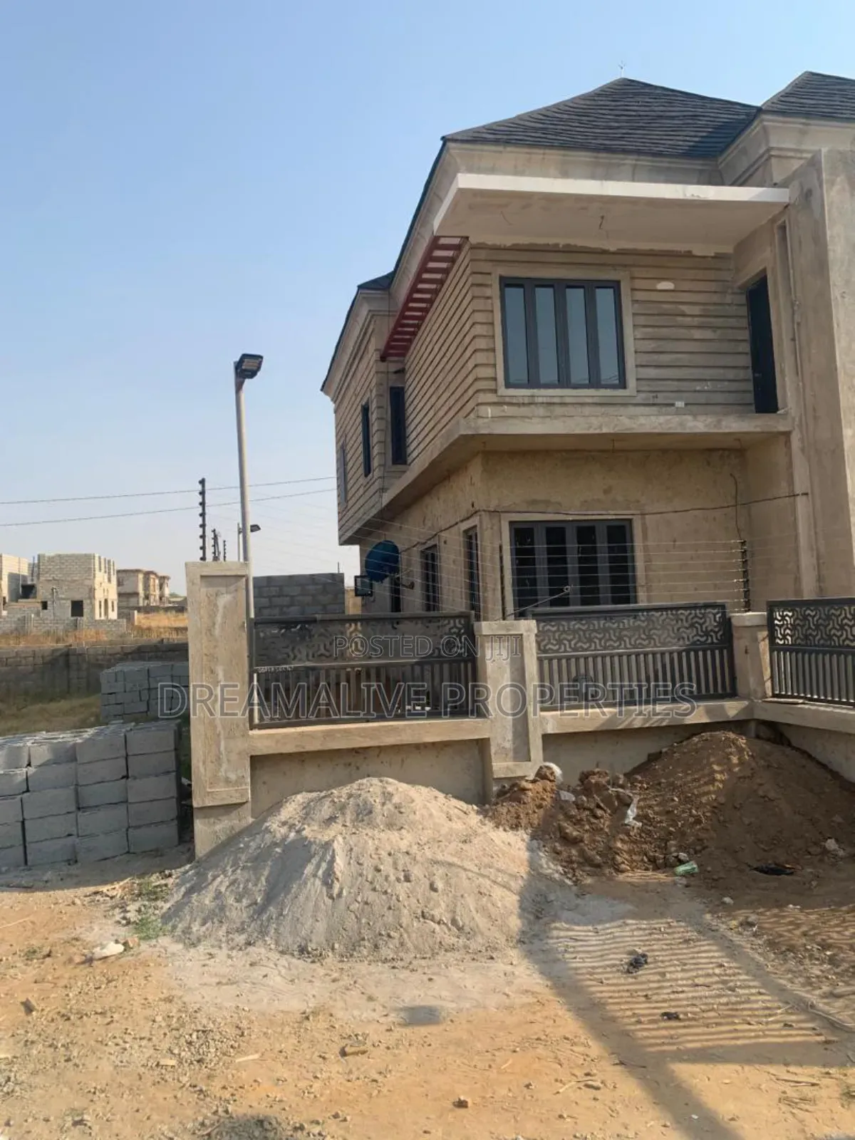 4bdrm Duplex in An Estate, Lugbe District for sale