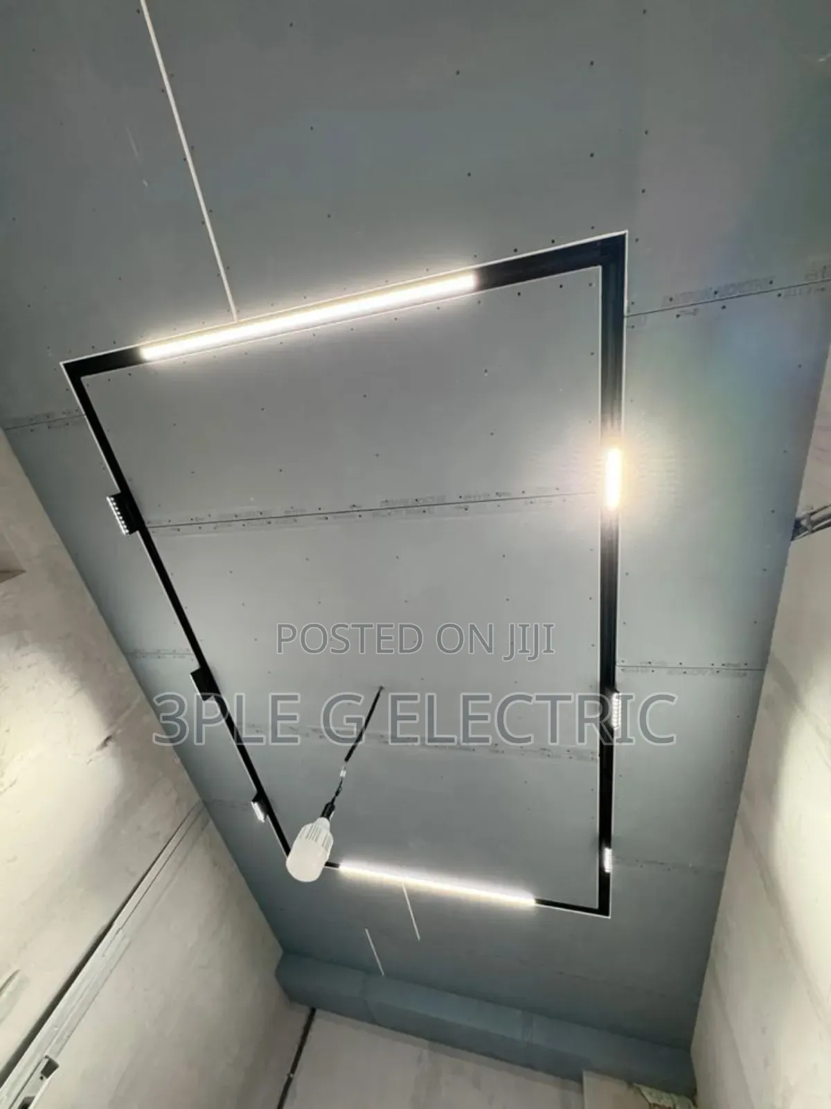 Living Room Magnetic Track Light