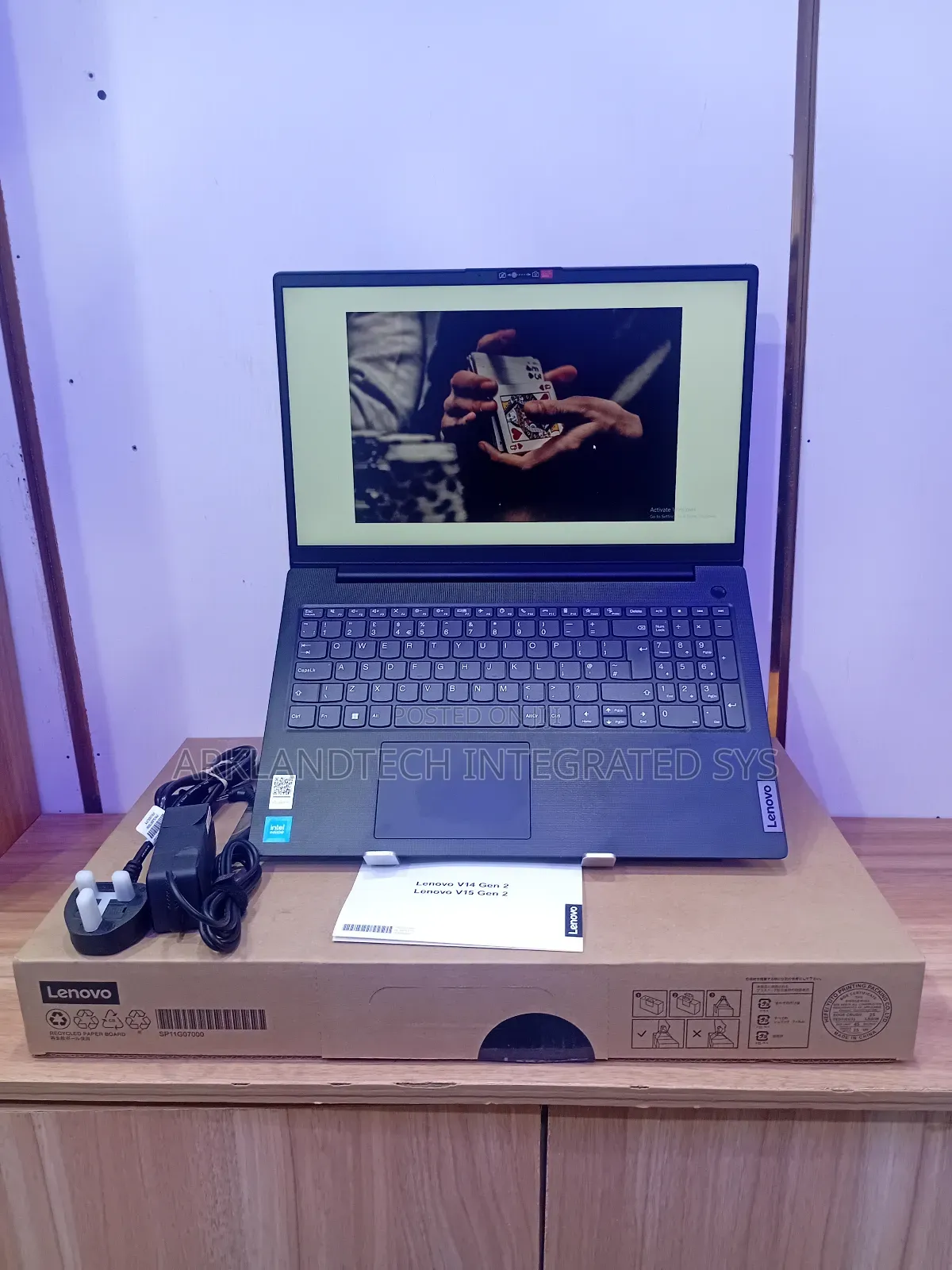 New Laptop Lenovo IdeaPad 330C 8GB Intel Celeron SSD 256GB