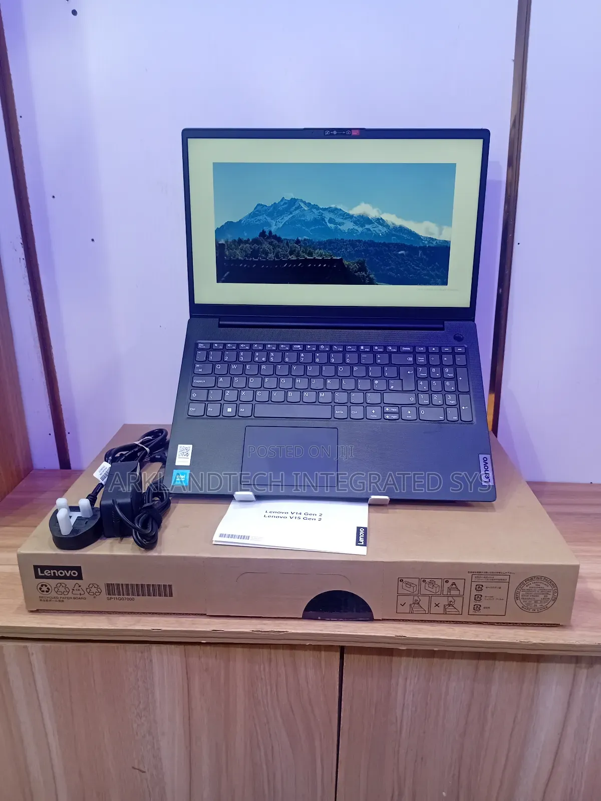 New Laptop Lenovo IdeaPad 330C 8GB Intel Celeron SSD 256GB