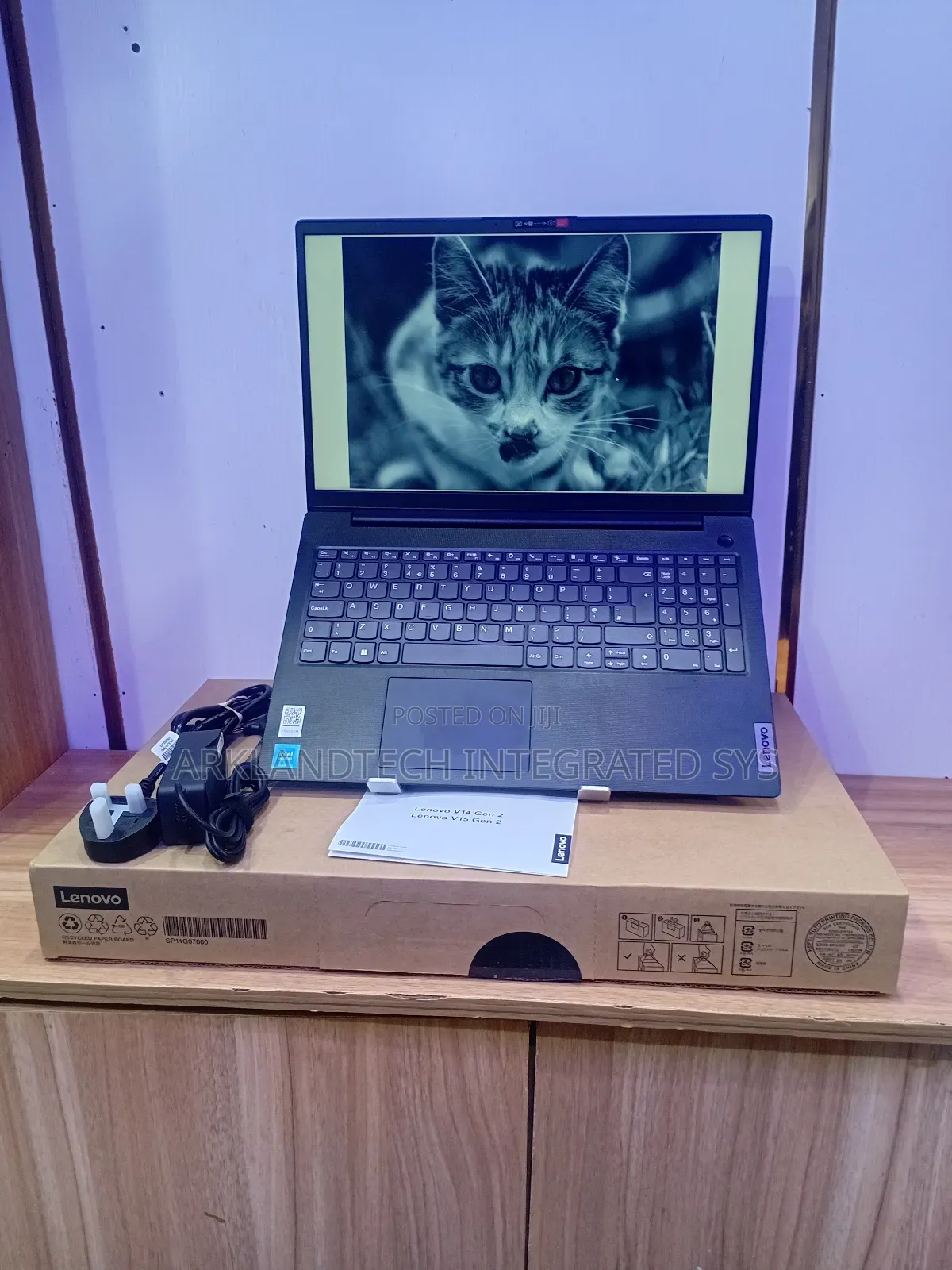 New Laptop Lenovo IdeaPad 330C 8GB Intel Celeron SSD 512GB