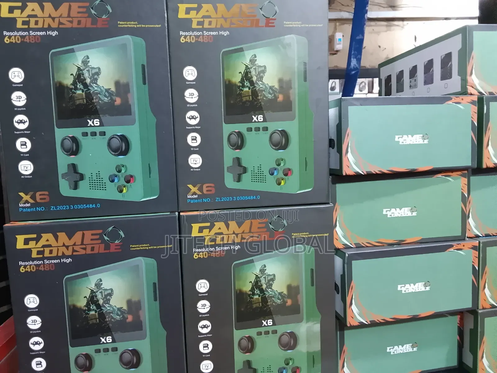 X6 Handheld Game Console 3.5 Inch Resolutionbuilt-in 10000+Game 32bit
