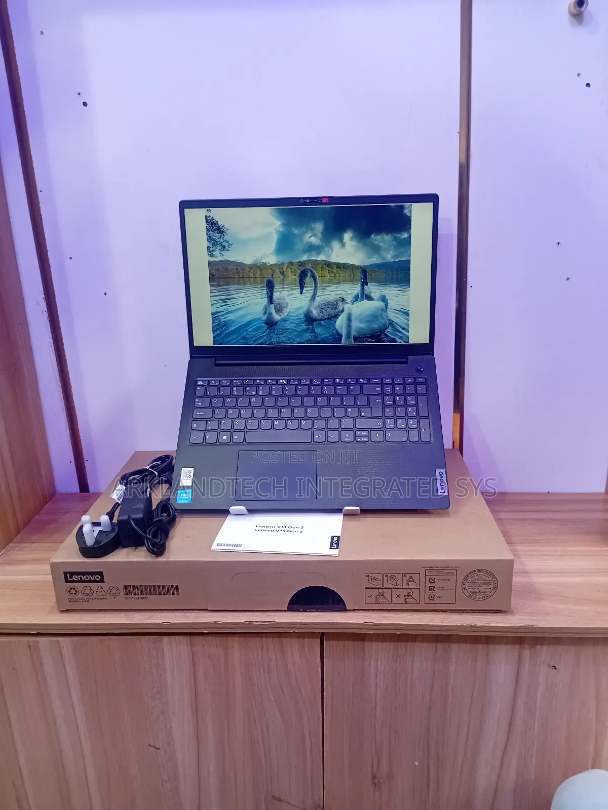 New Laptop Lenovo IdeaPad 520S 8GB Intel Celeron SSD 256GB