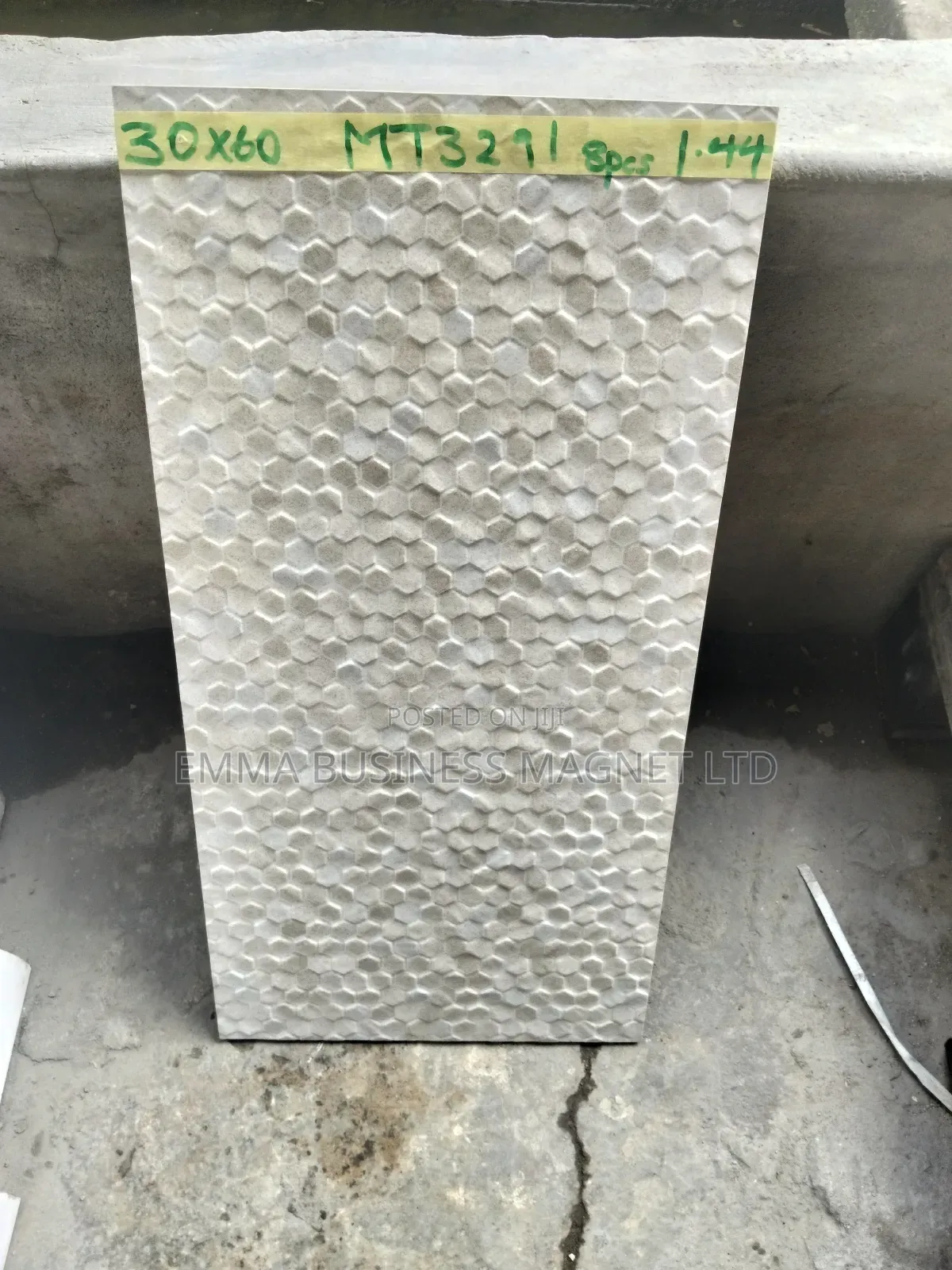 30x60 High Quality New Designs Floor and Walls Tiles