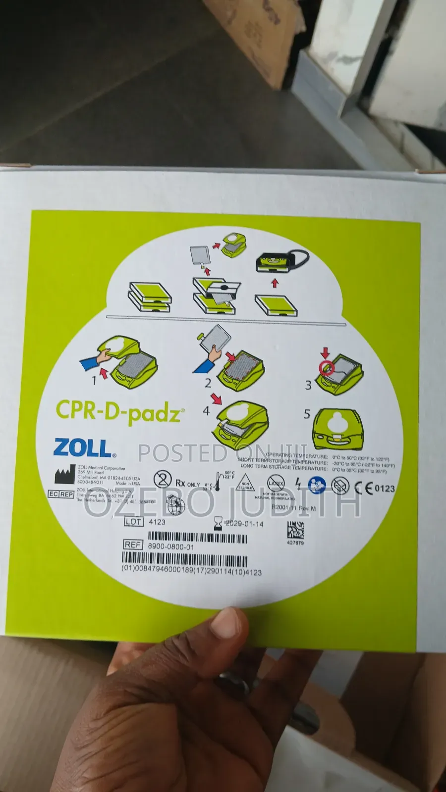 Automated External Defibrillator (Zoll)