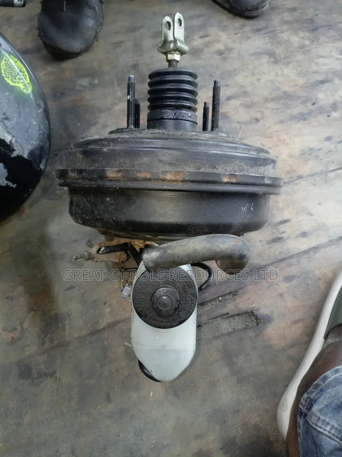 Toyota Camry Master Cylinder and Booster 2000-2003