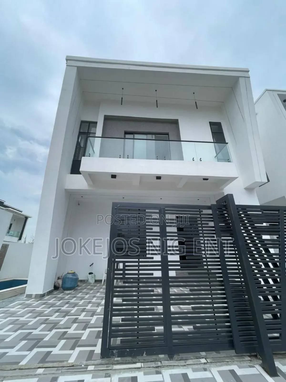 4bdrm Duplex in Ajah Lekki Lagos for sale