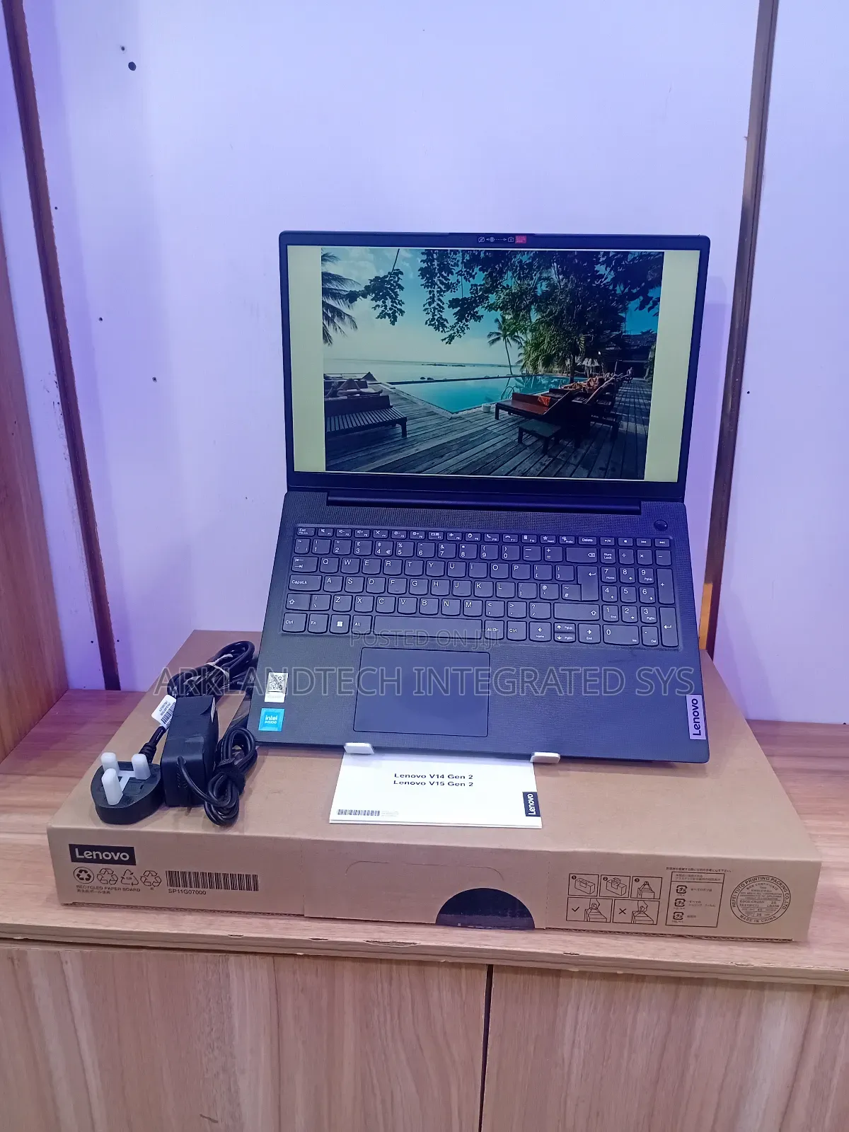 New Lenovo IdeaPad S206 8GB Qualcomm Snapdragon X Elite SSD 256GB