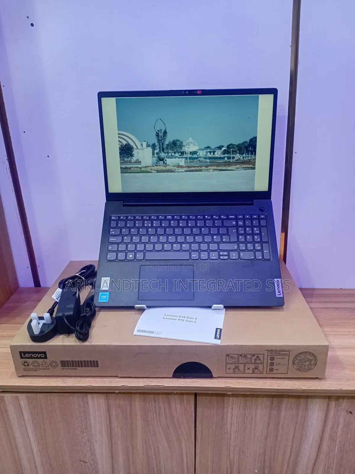 New Laptop Lenovo IdeaPad S300 8GB Intel Celeron SSD 512GB