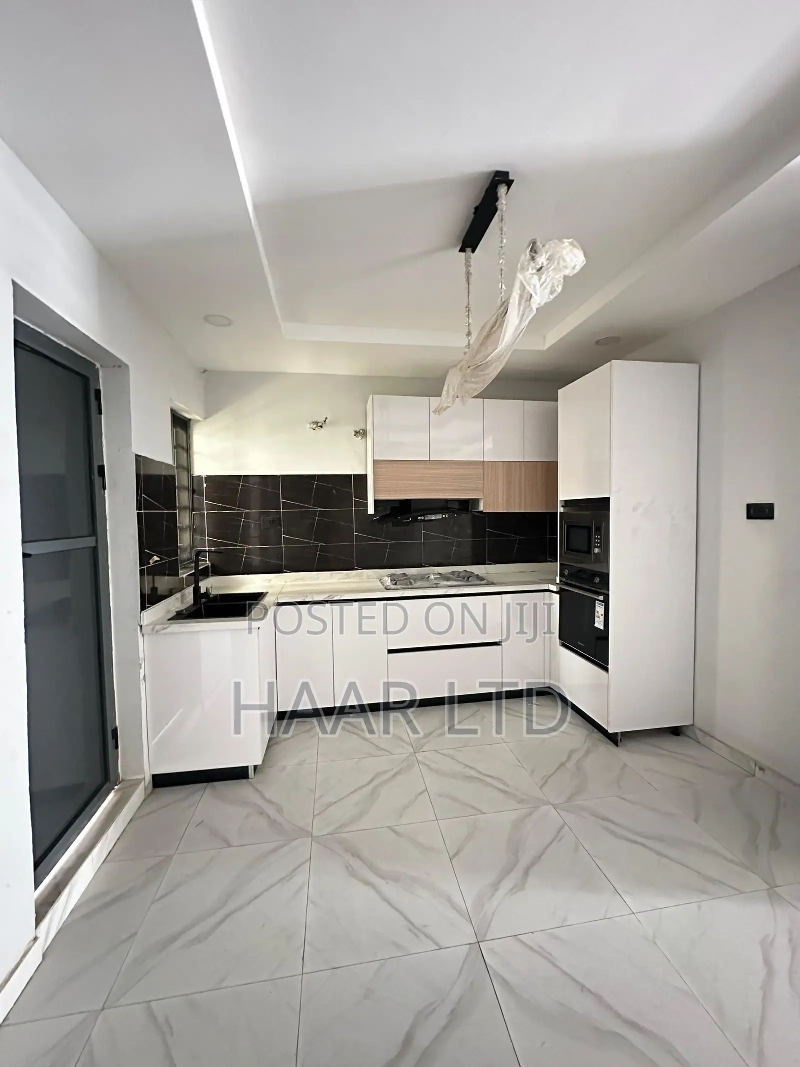 4bdrm Duplex in Ikate for sale