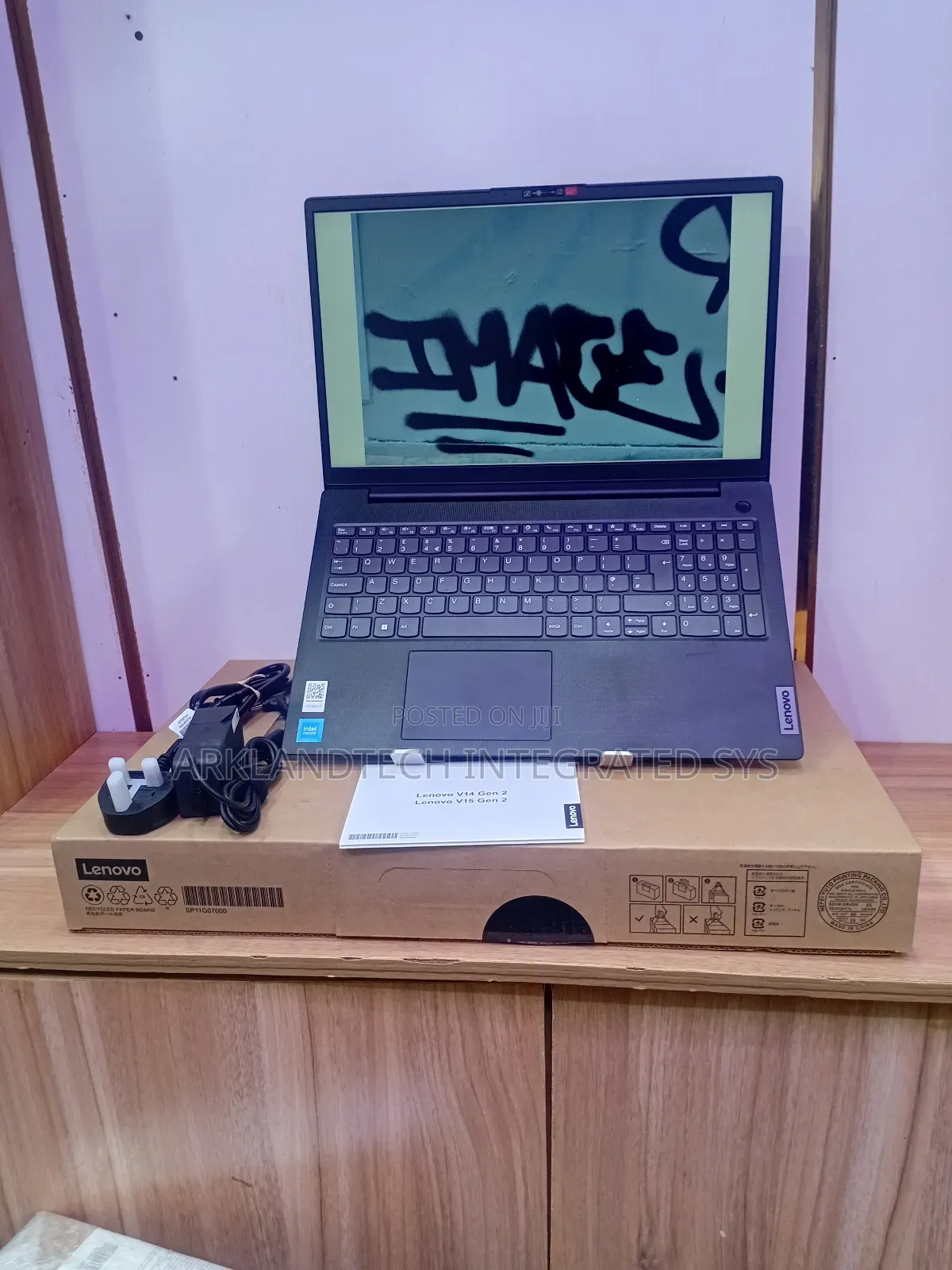 New Laptop Lenovo IdeaPad U330 8GB Intel Celeron SSD 512GB