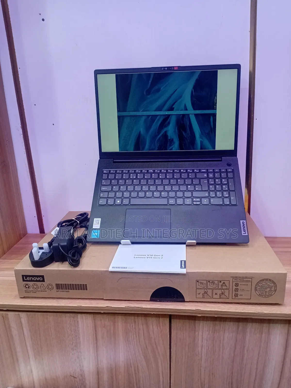 New Laptop Lenovo IdeaPad U350 8GB Intel Celeron SSD 512GB