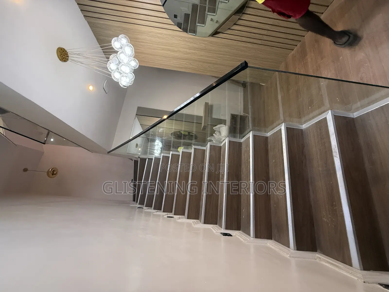 Staircase Side With A 12mm Tempered Glass And A Black Accessori
