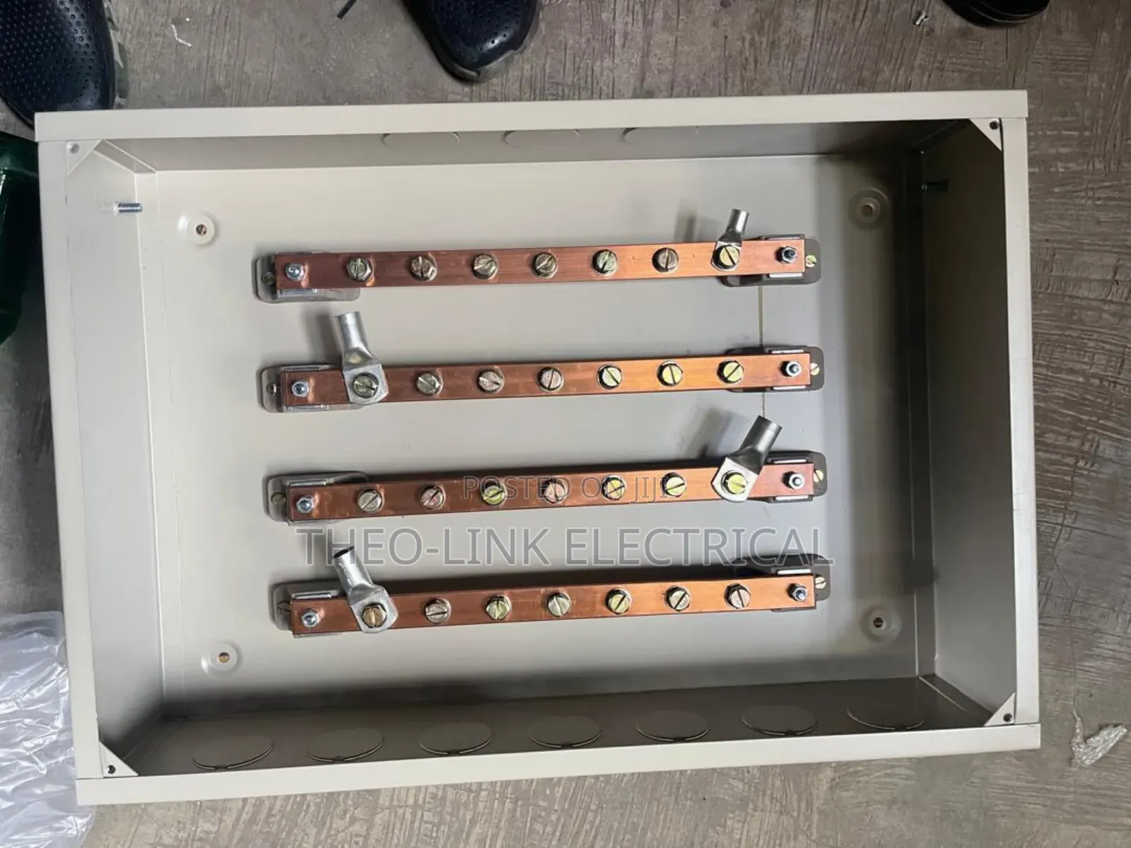 200amps Stanley Busbar