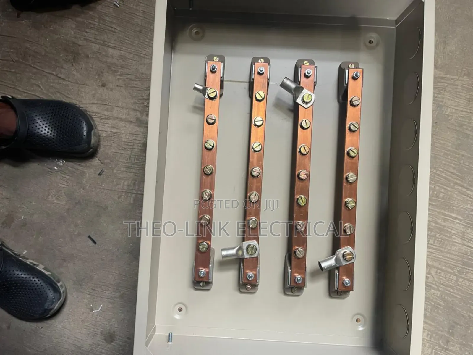 200amps Stanley Busbar
