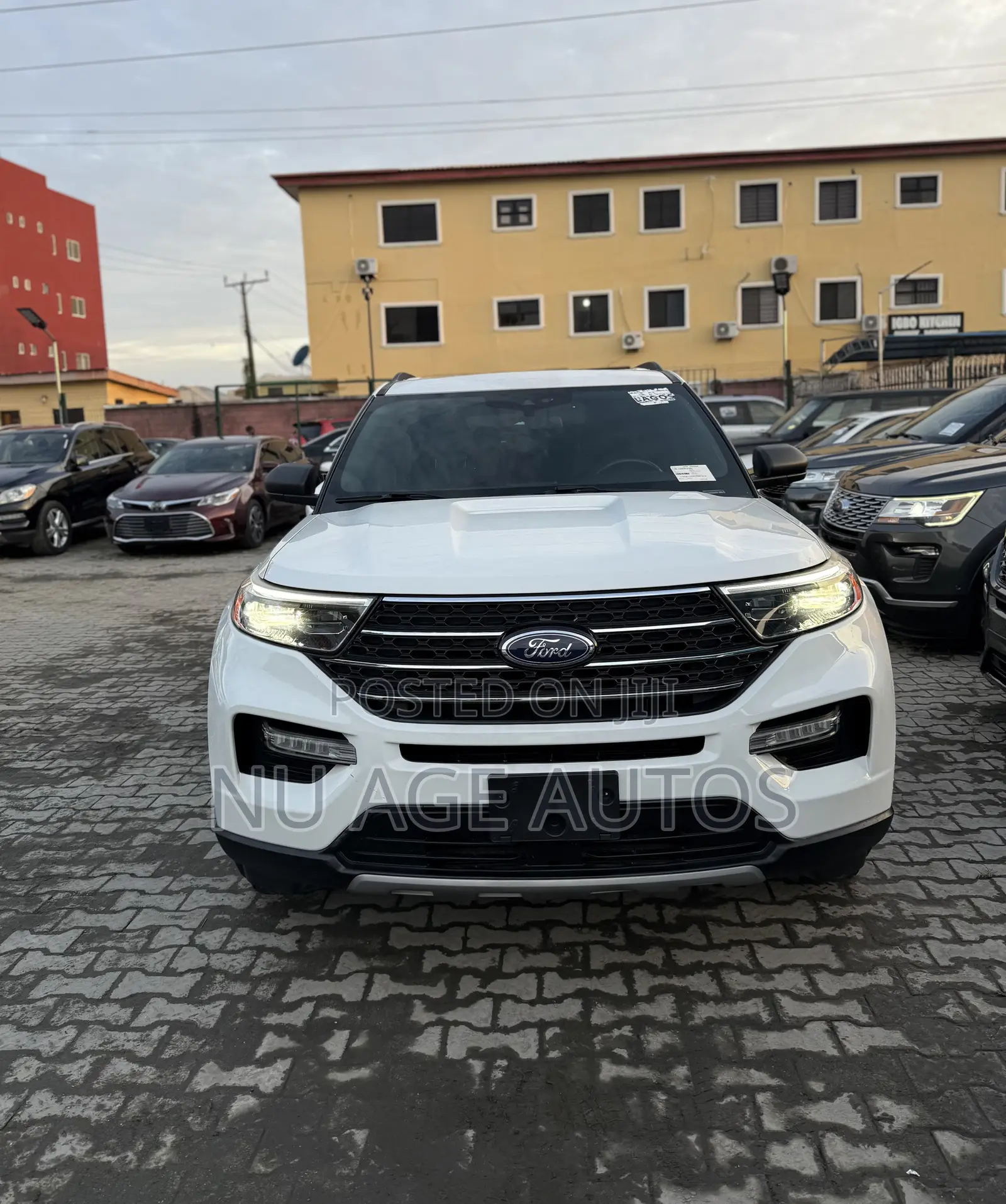 Ford Explorer Limited 4x4 2020 White