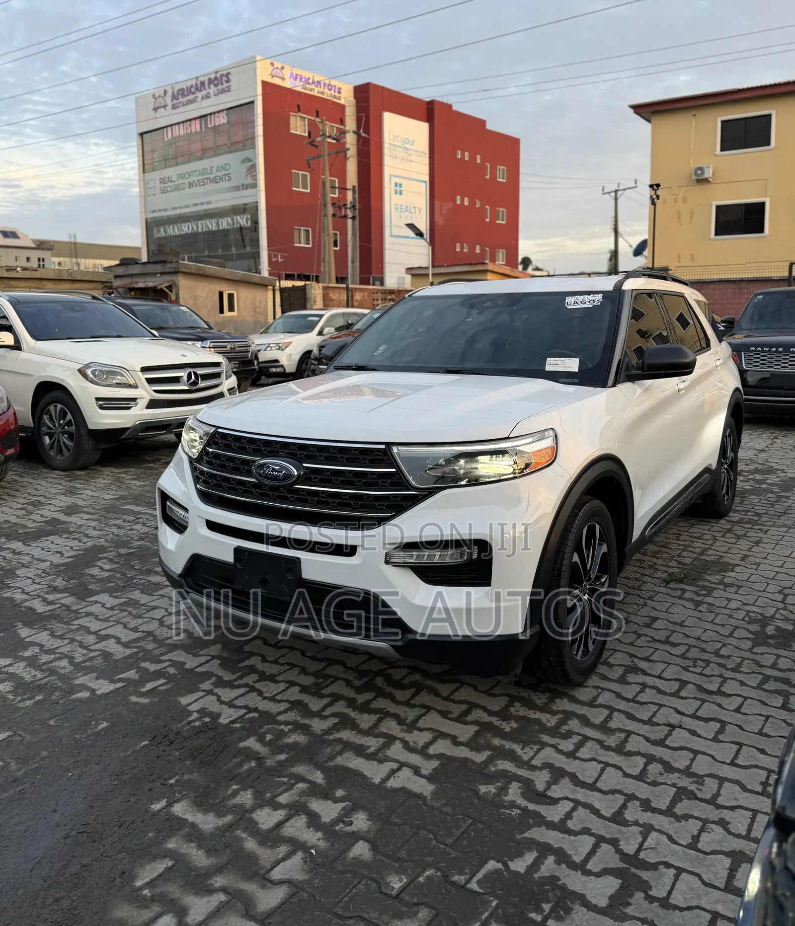 Ford Explorer Limited 4x4 2020 White