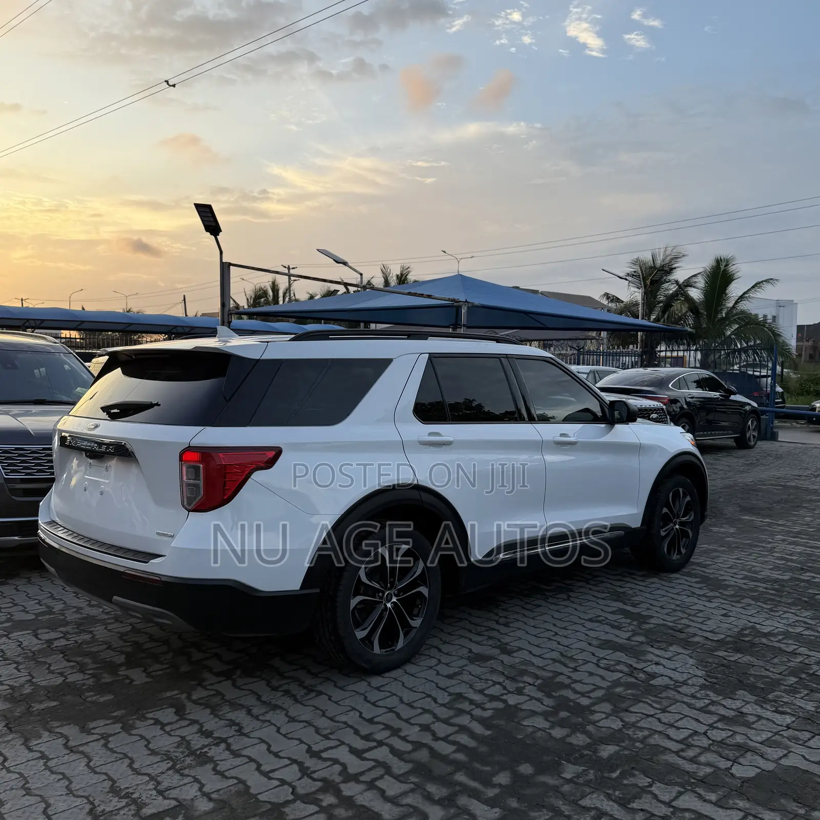 Ford Explorer Limited 4x4 2020 White