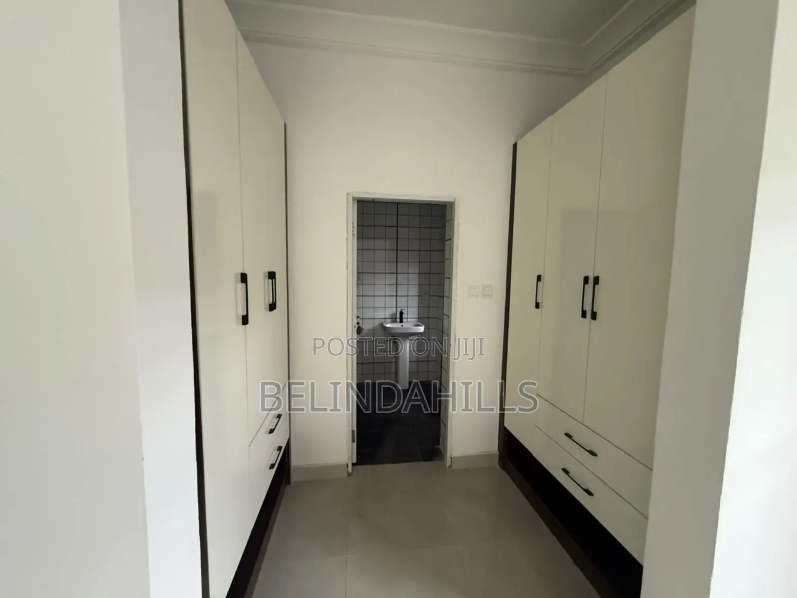 3bdrm Block of Flats in Katampe (Main) for sale