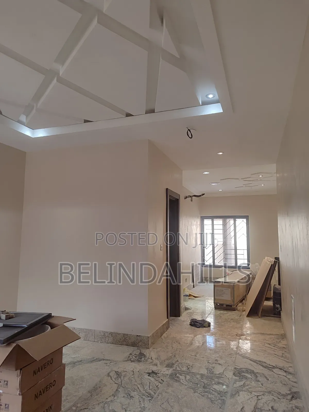 5bdrm Townhouse/Terrace in Utako for sale