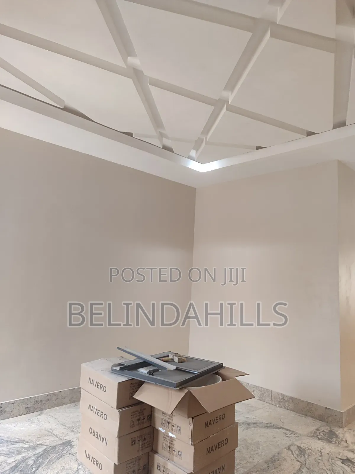 5bdrm Townhouse/Terrace in Utako for sale