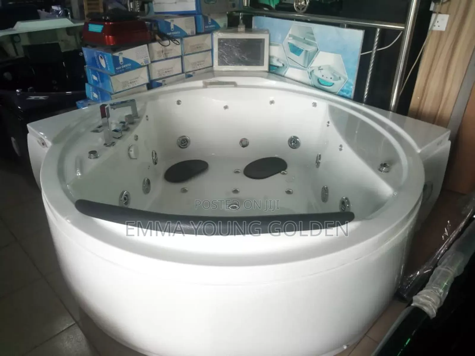 Royal Jacuzzi With Tv Panel