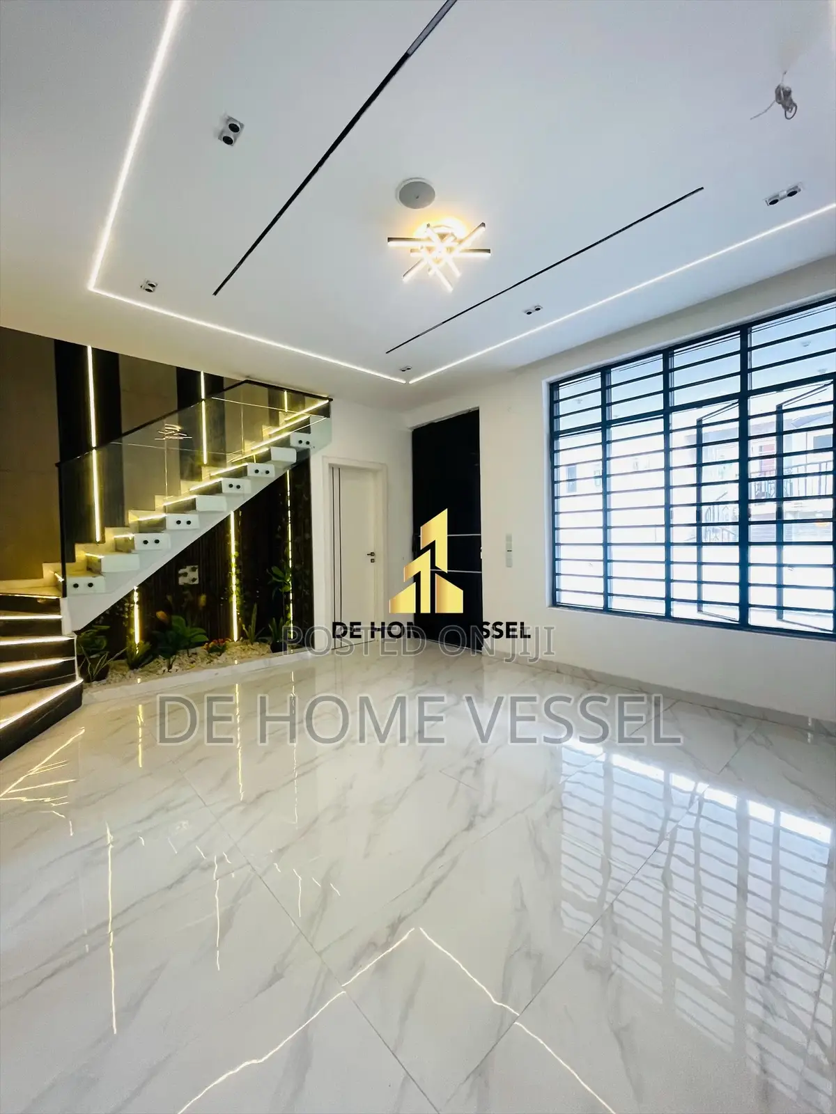 4bdrm Townhouse/Terrace in Ikate for sale