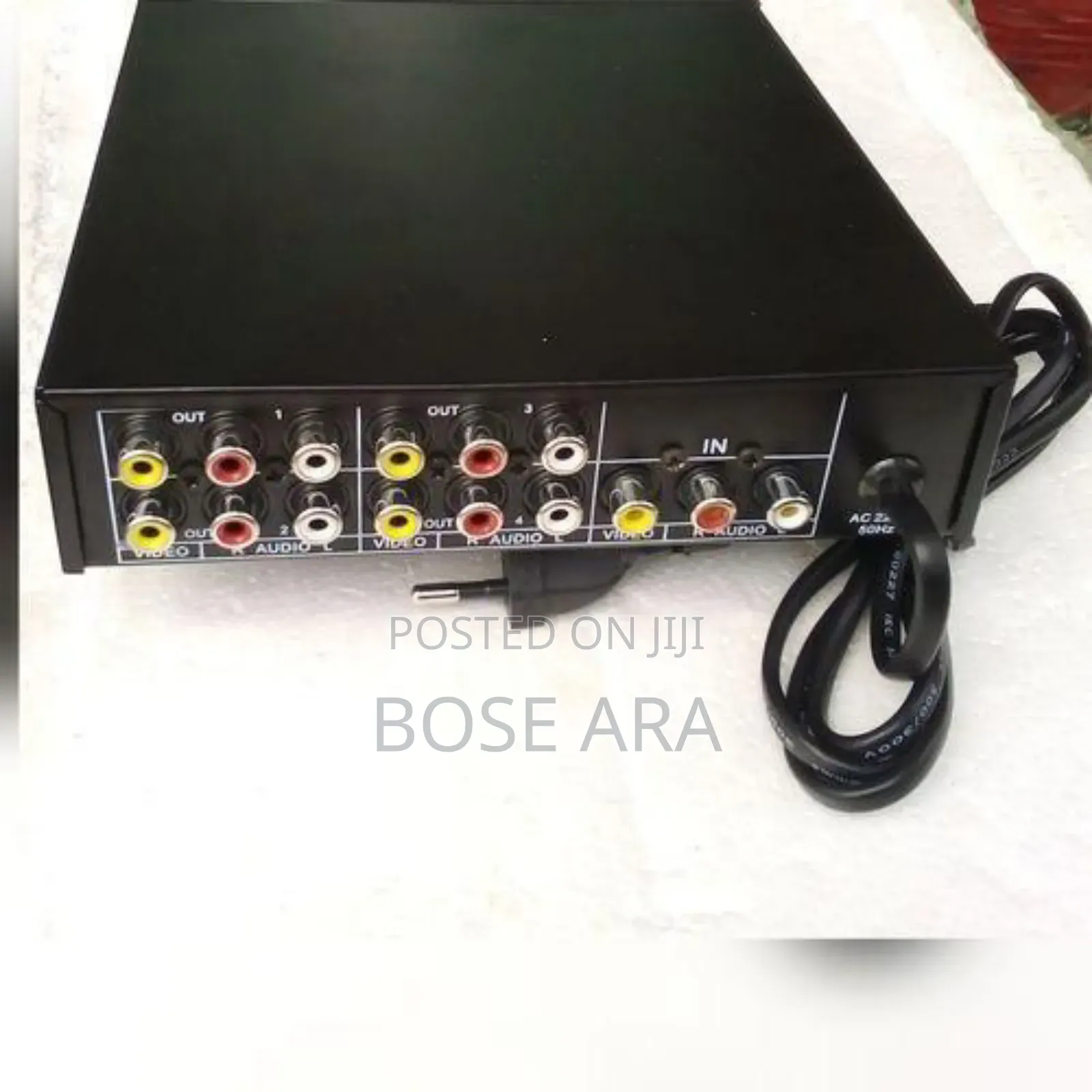 4 Ports Av Splitter - 4 Ports