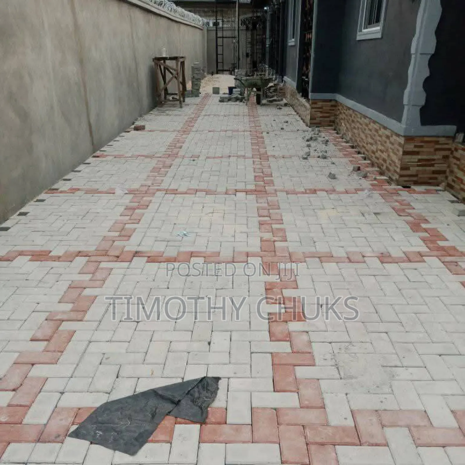 Kenton Interlock Stone