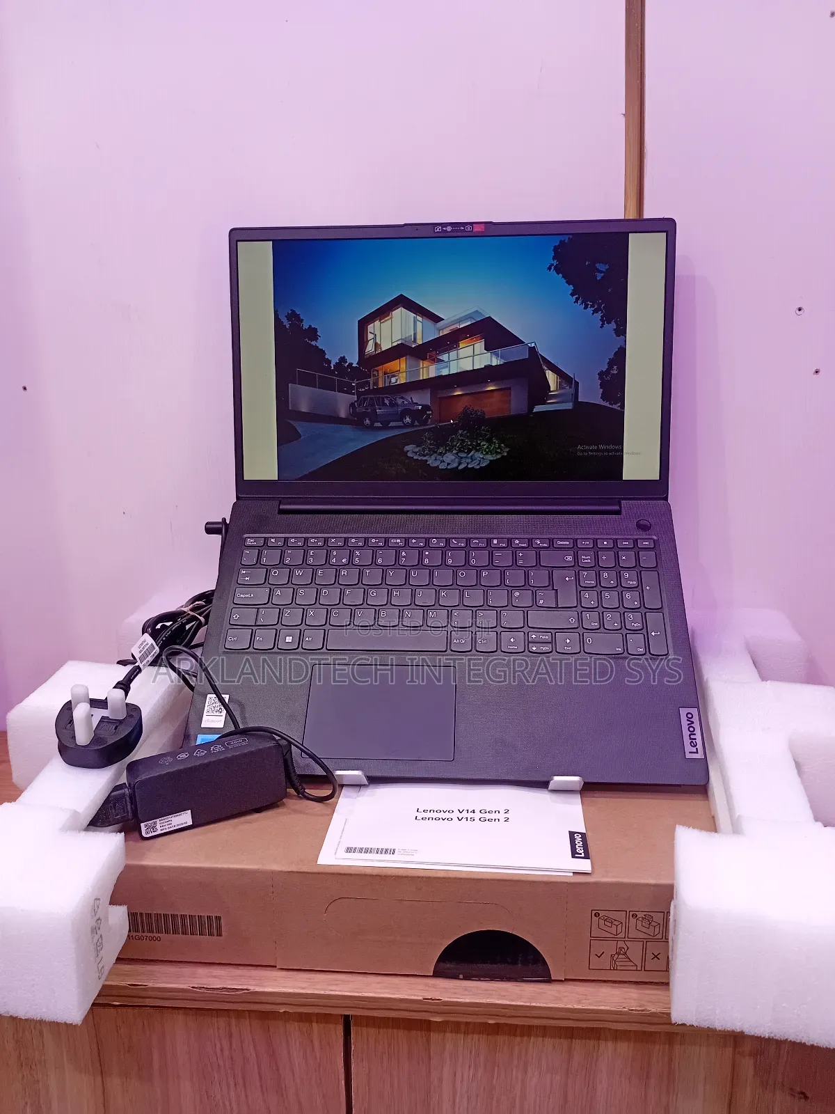 New Laptop Lenovo Ideapad 3 8GB Intel Core i3 SSD 256GB