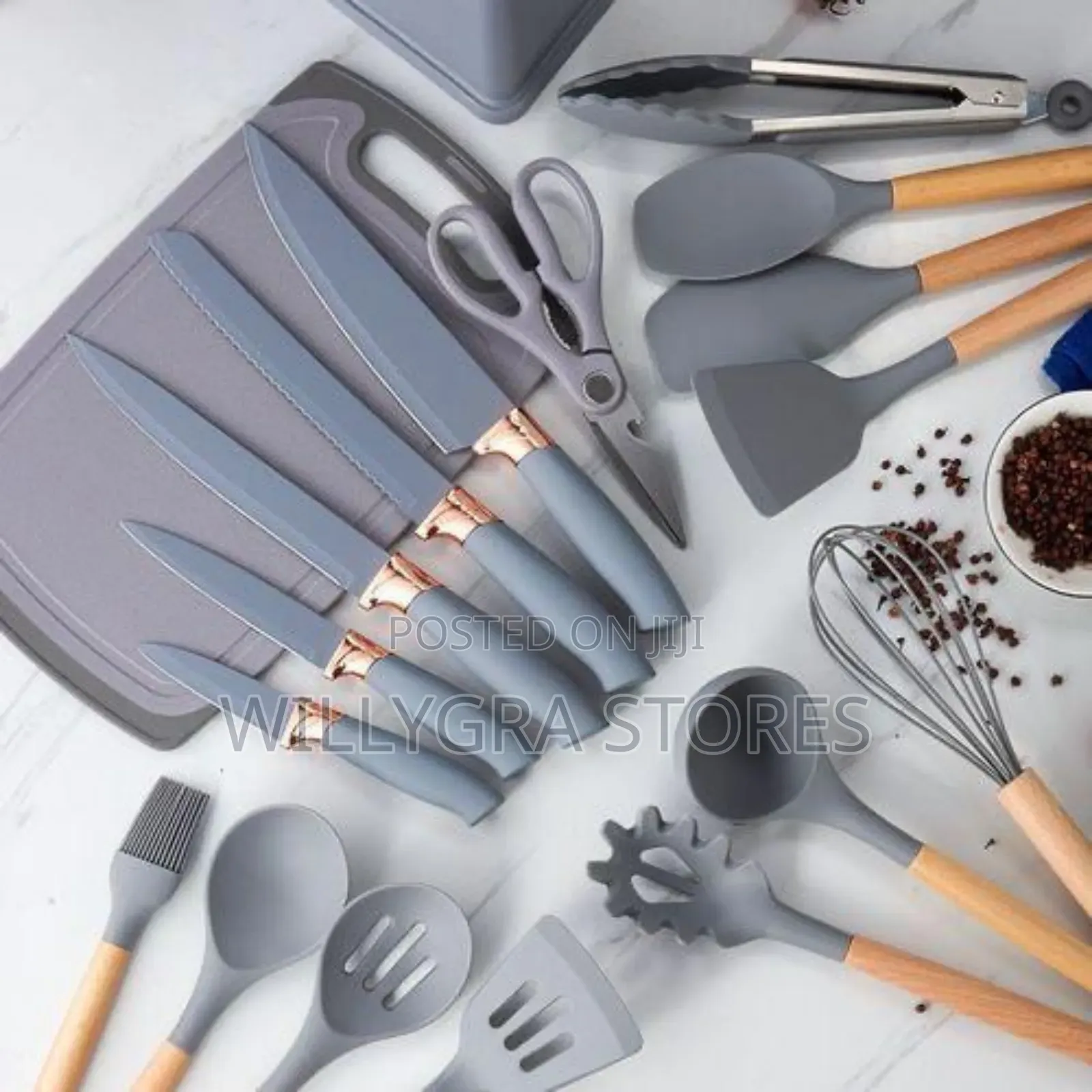 19 Sets Of Silicone Kitchenware Set With Chopping Board