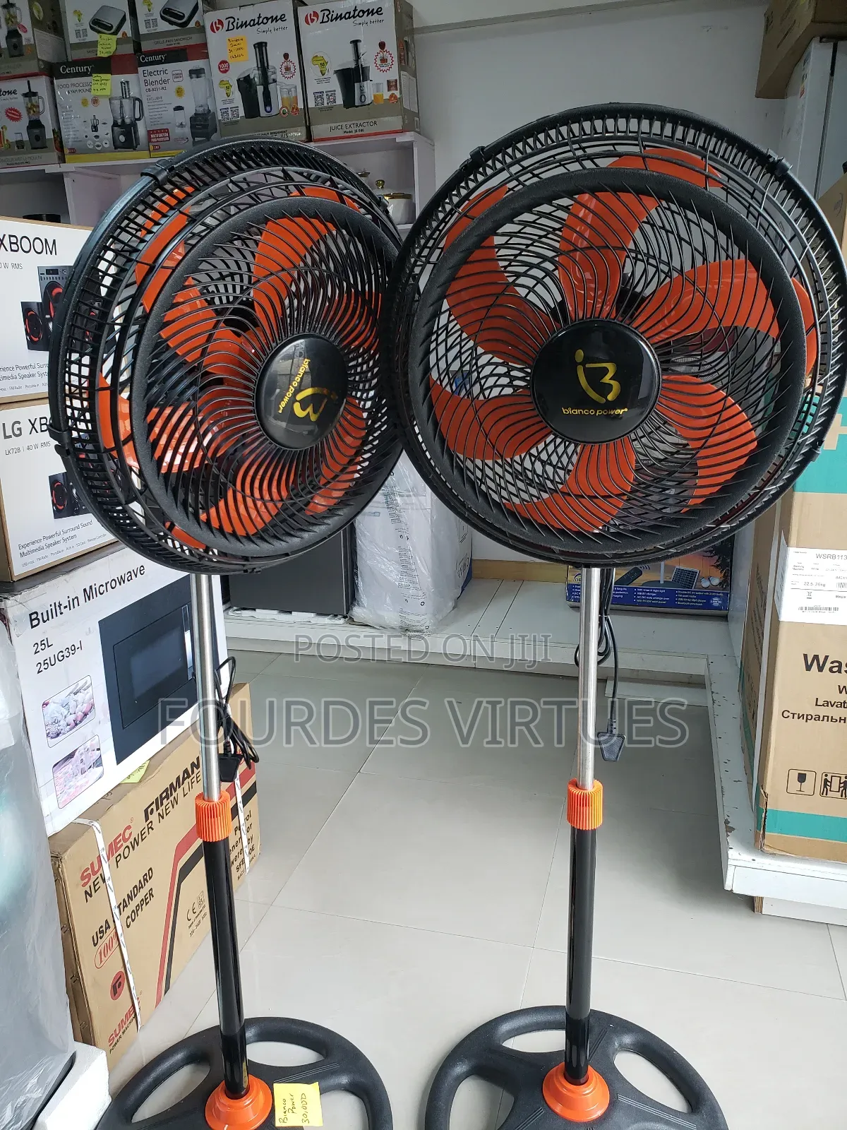18" Power Blanco Standing Fan