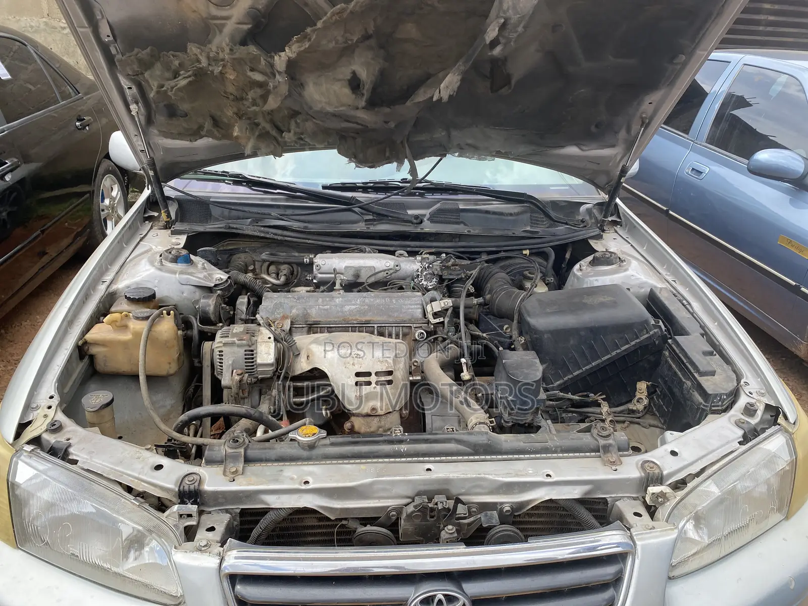 Toyota Camry CE 4dr Sedan (2.2L 4cyl 4A) 2000 Silver