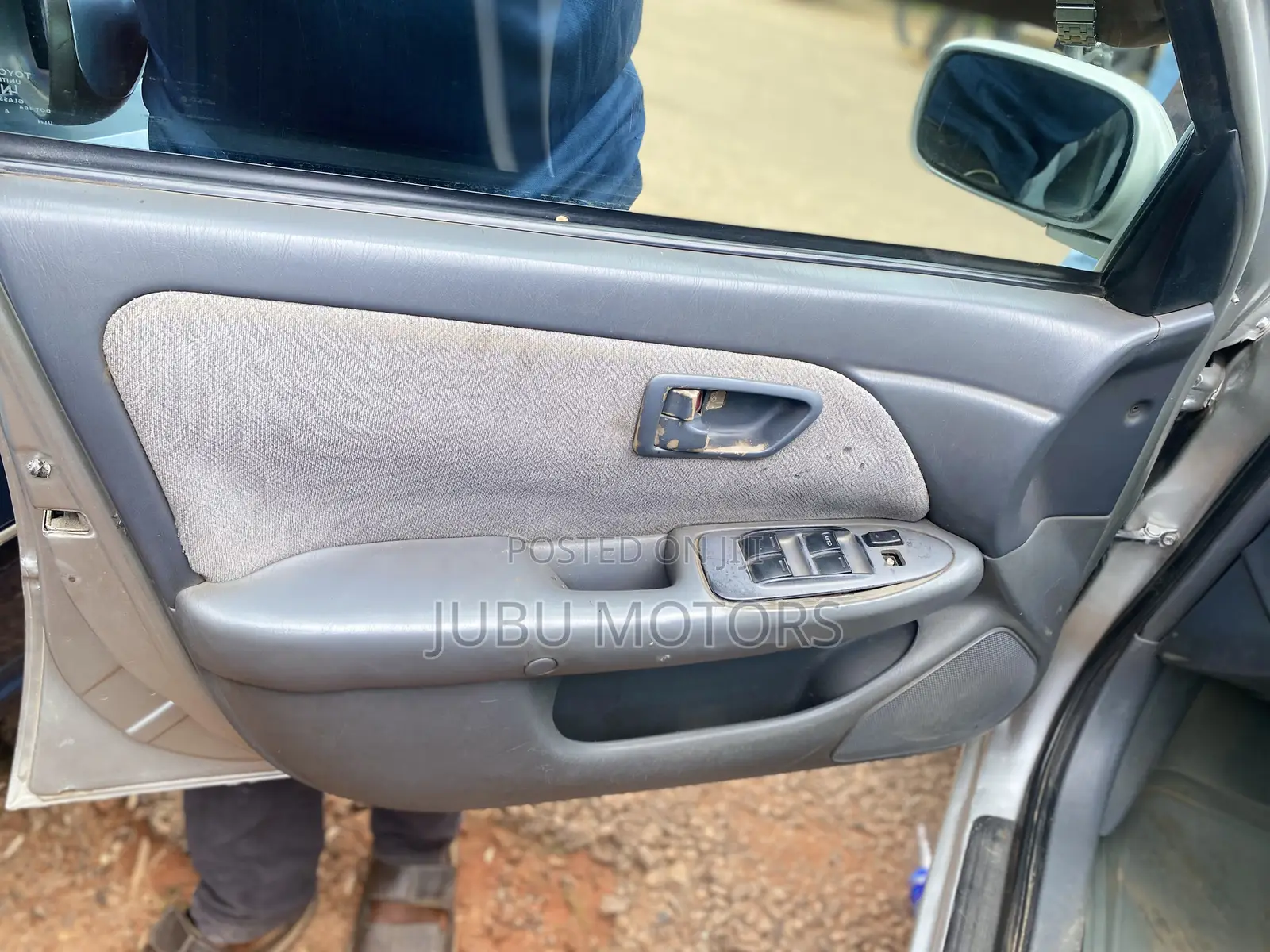 Toyota Camry CE 4dr Sedan (2.2L 4cyl 4A) 2000 Silver