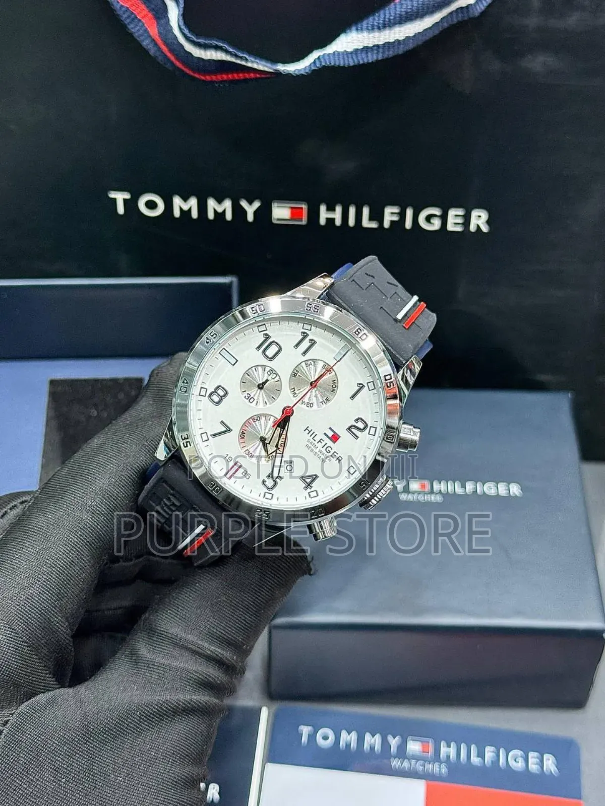 Tommy Hilfiger Quality~Chronog9raph. Different Colours Strap