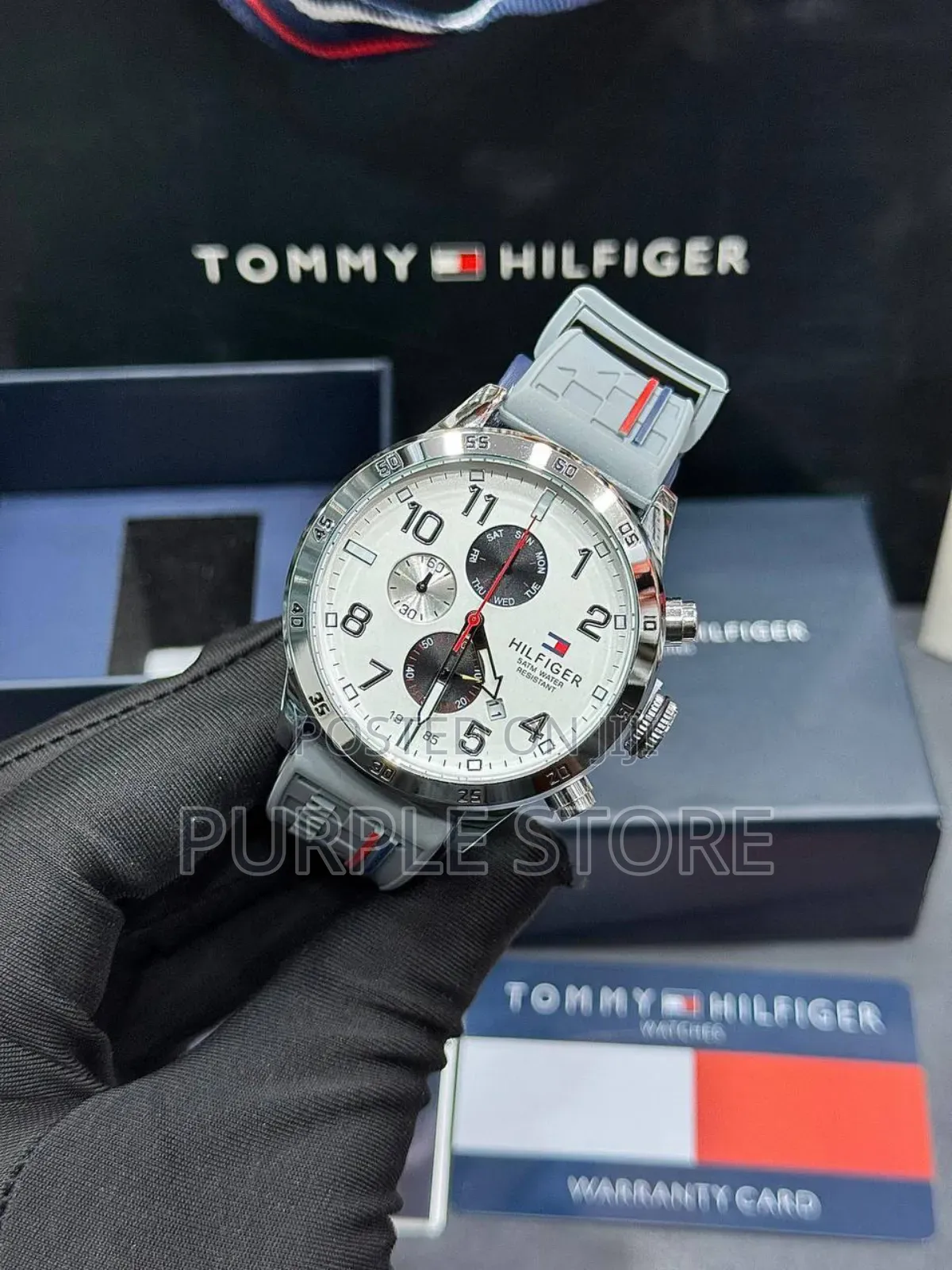 Tommy Hilfiger Quality~Chronog9raph. Different Colours Strap