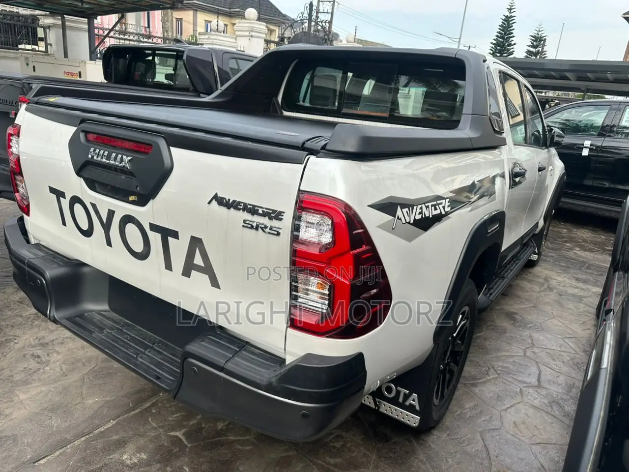 New Toyota Hilux 2025 White