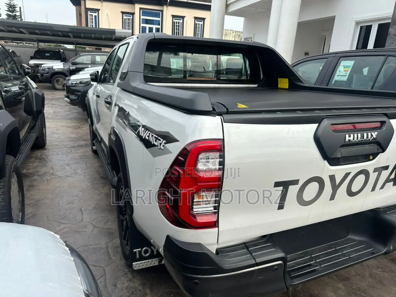 New Toyota Hilux 2025 White