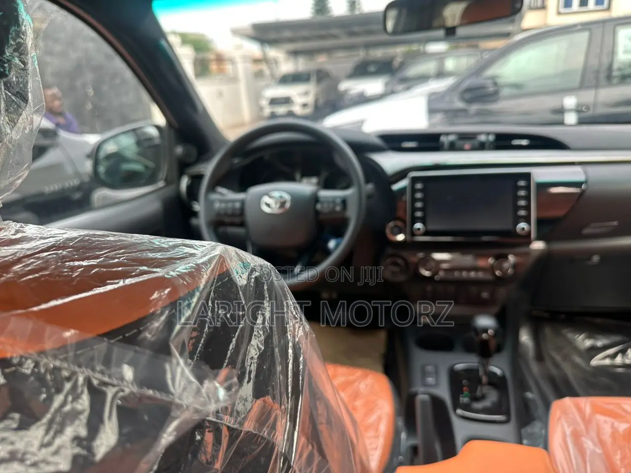New Toyota Hilux 2025 White