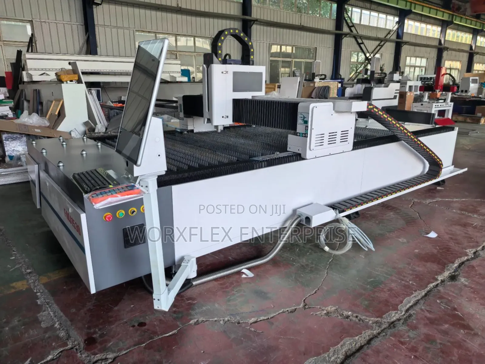 2000w Fibre Laser Cutting Machine