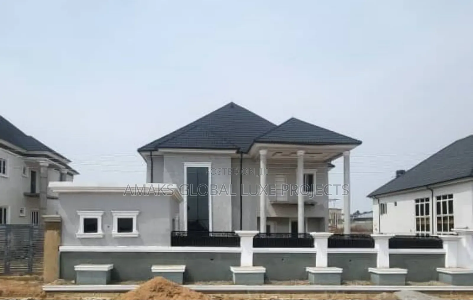 4bdrm Duplex in Behind Glory Dome, Lugbe District for sale