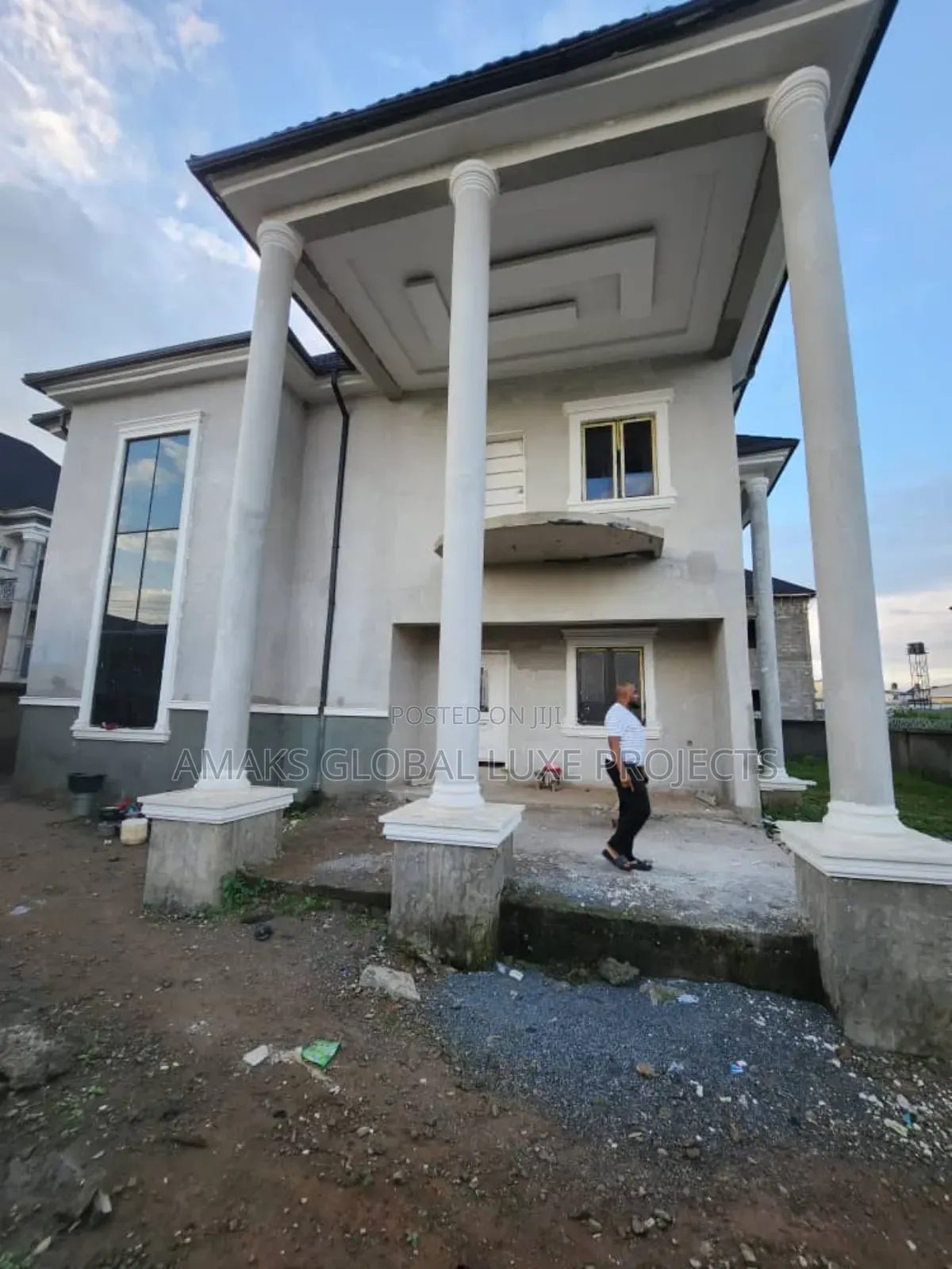 4bdrm Duplex in Behind Glory Dome, Lugbe District for sale