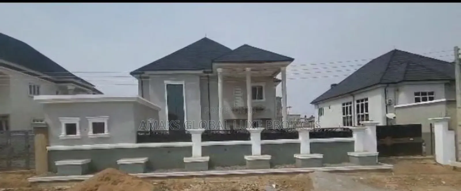 4bdrm Duplex in Behind Glory Dome, Lugbe District for sale