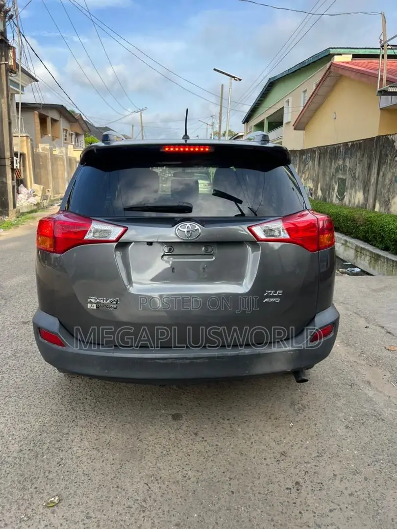 Toyota RAV4 Limited AWD (2.5L 4cyl 6A) 2013 Gray