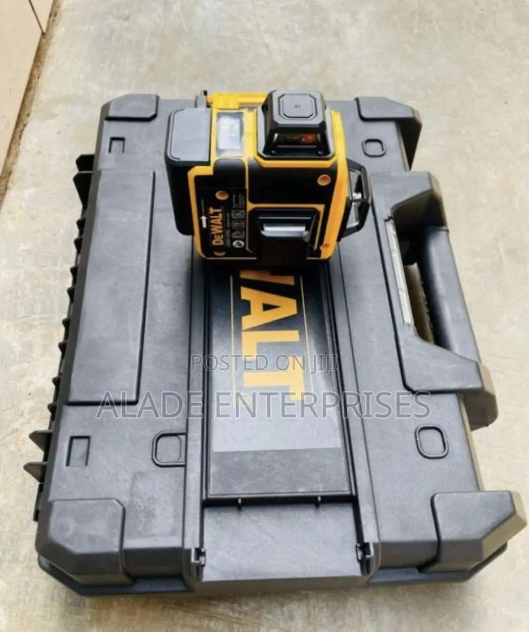 Dewalt 16line Auto Laser Level With Tripod Stand And Full Accessories