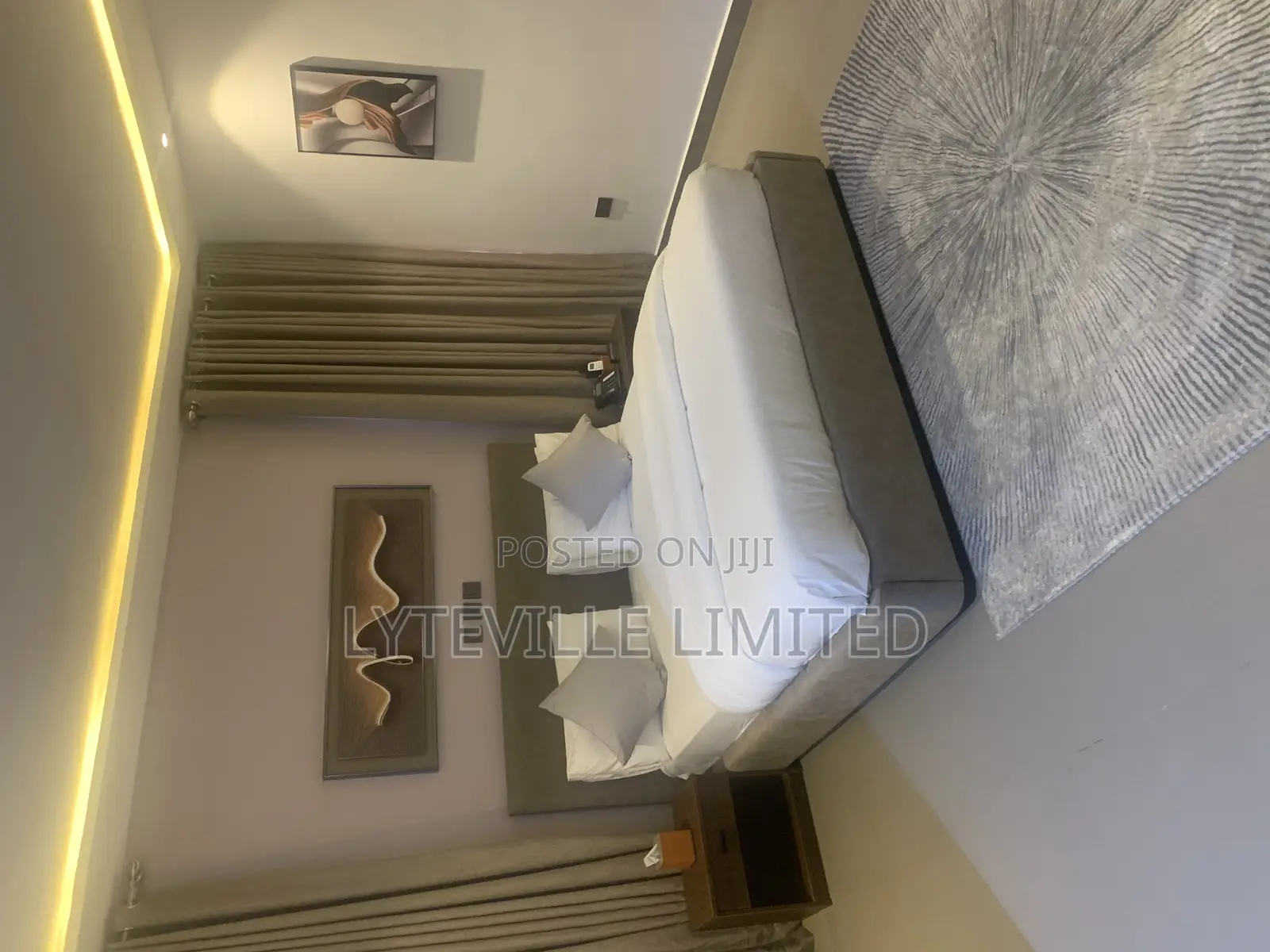 Luxurious 1 Bedroom With Gym Laundry