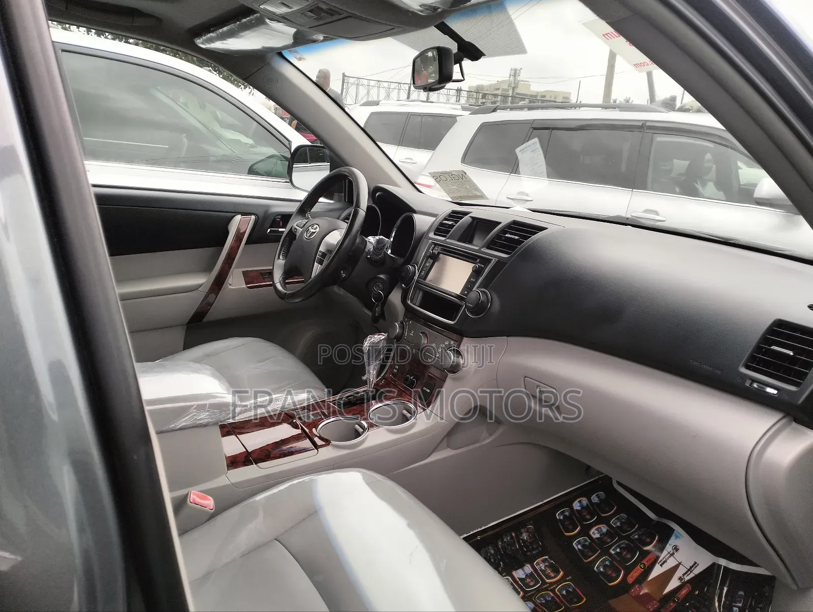 Toyota Highlander 3.5L 4WD 2013 Gray