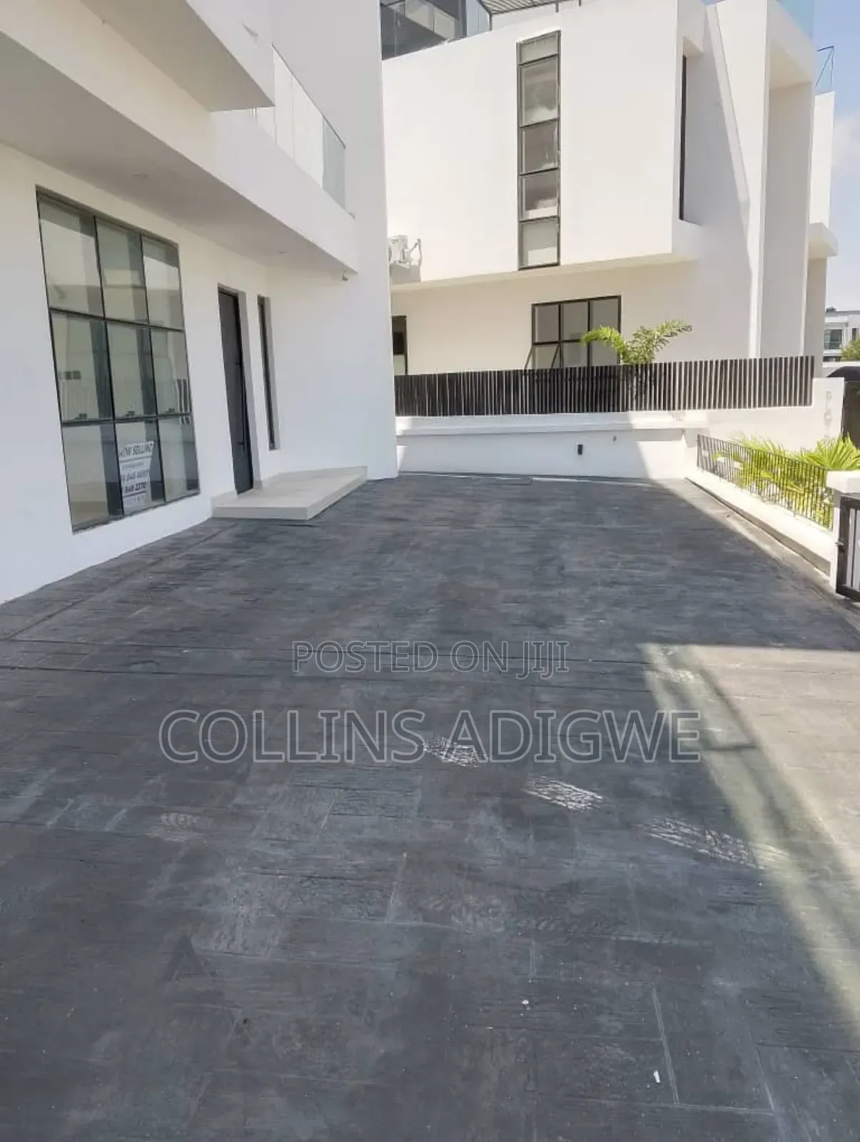 5bdrm Duplex in Orchid, Chevron for sale