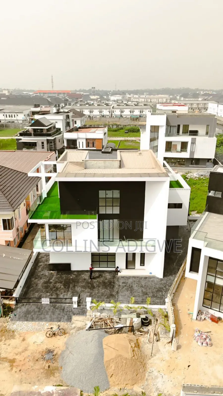 5bdrm Duplex in Orchid, Chevron for sale